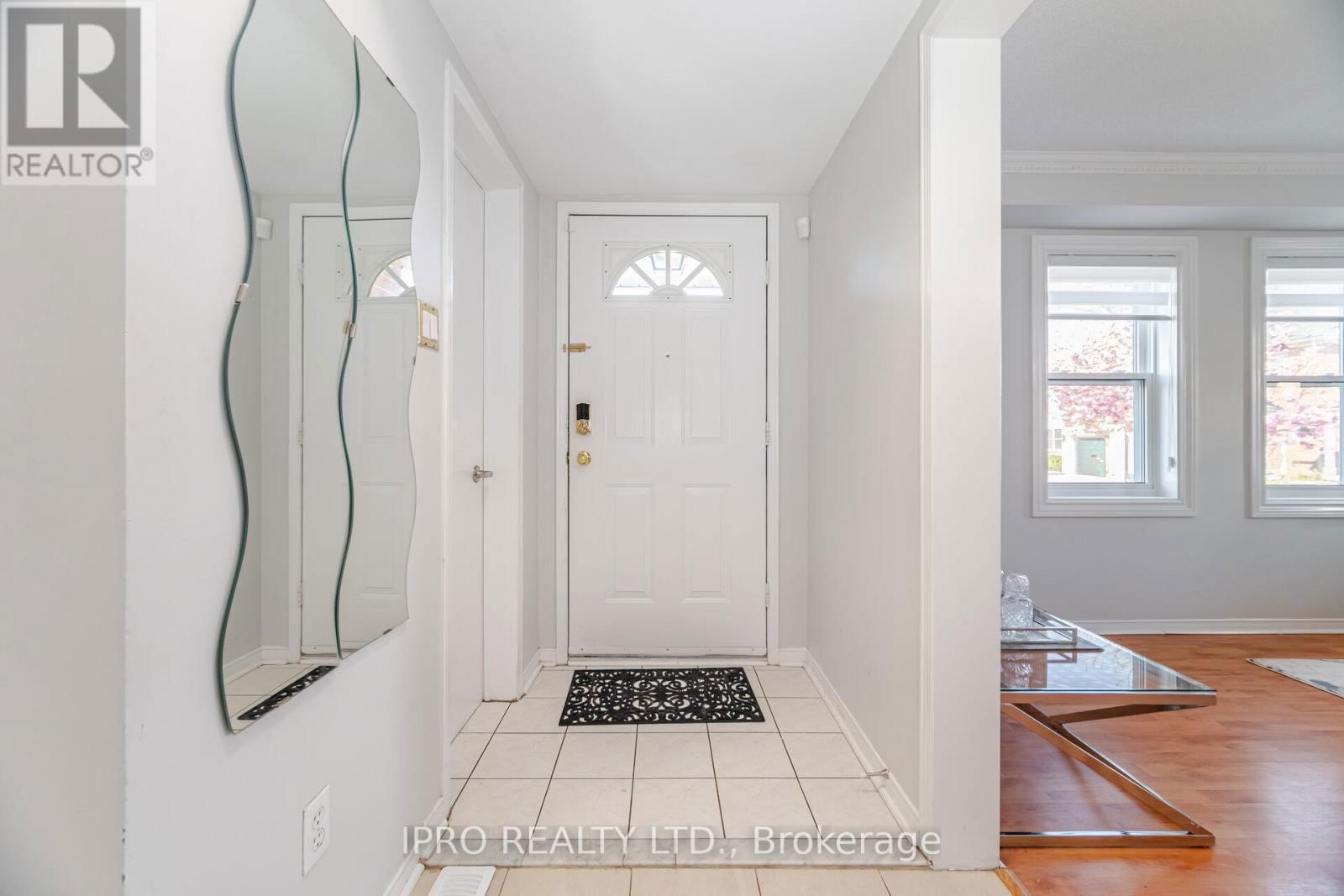 41 - 5659 GLEN ERIN DRIVE WEST Image 6