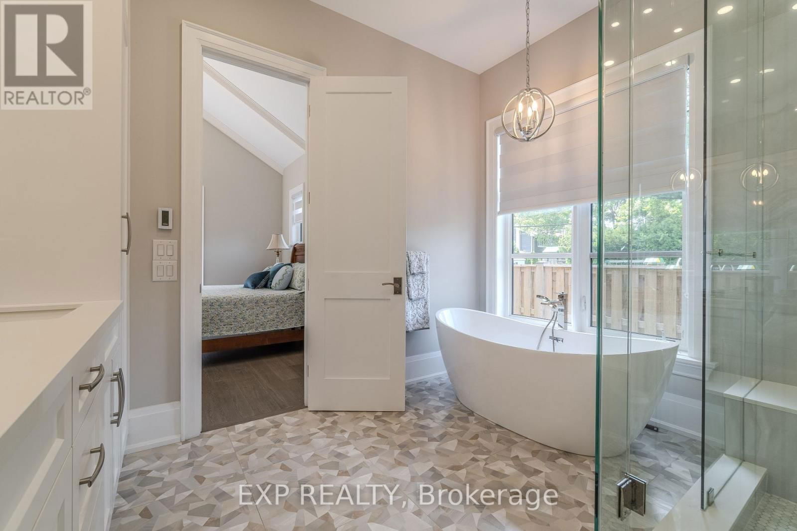 160 WHITE PINES DRIVE Image 21