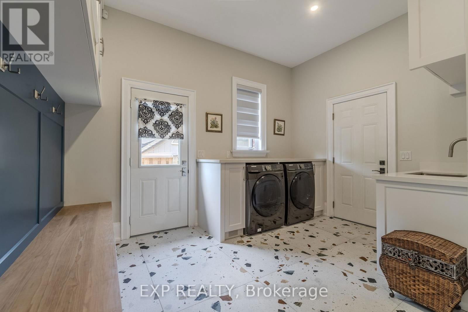 160 WHITE PINES DRIVE Image 26