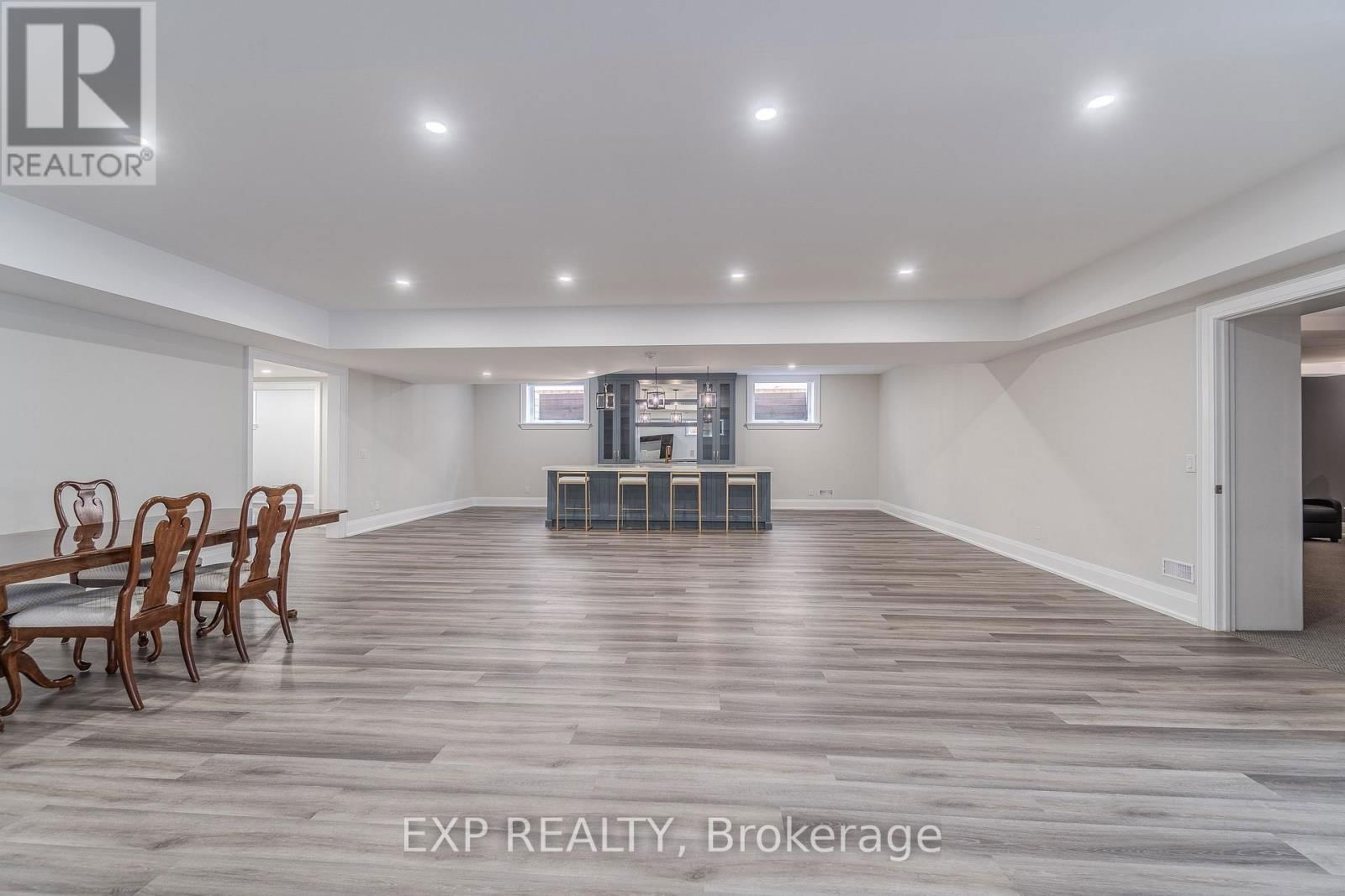 160 WHITE PINES DRIVE Image 32