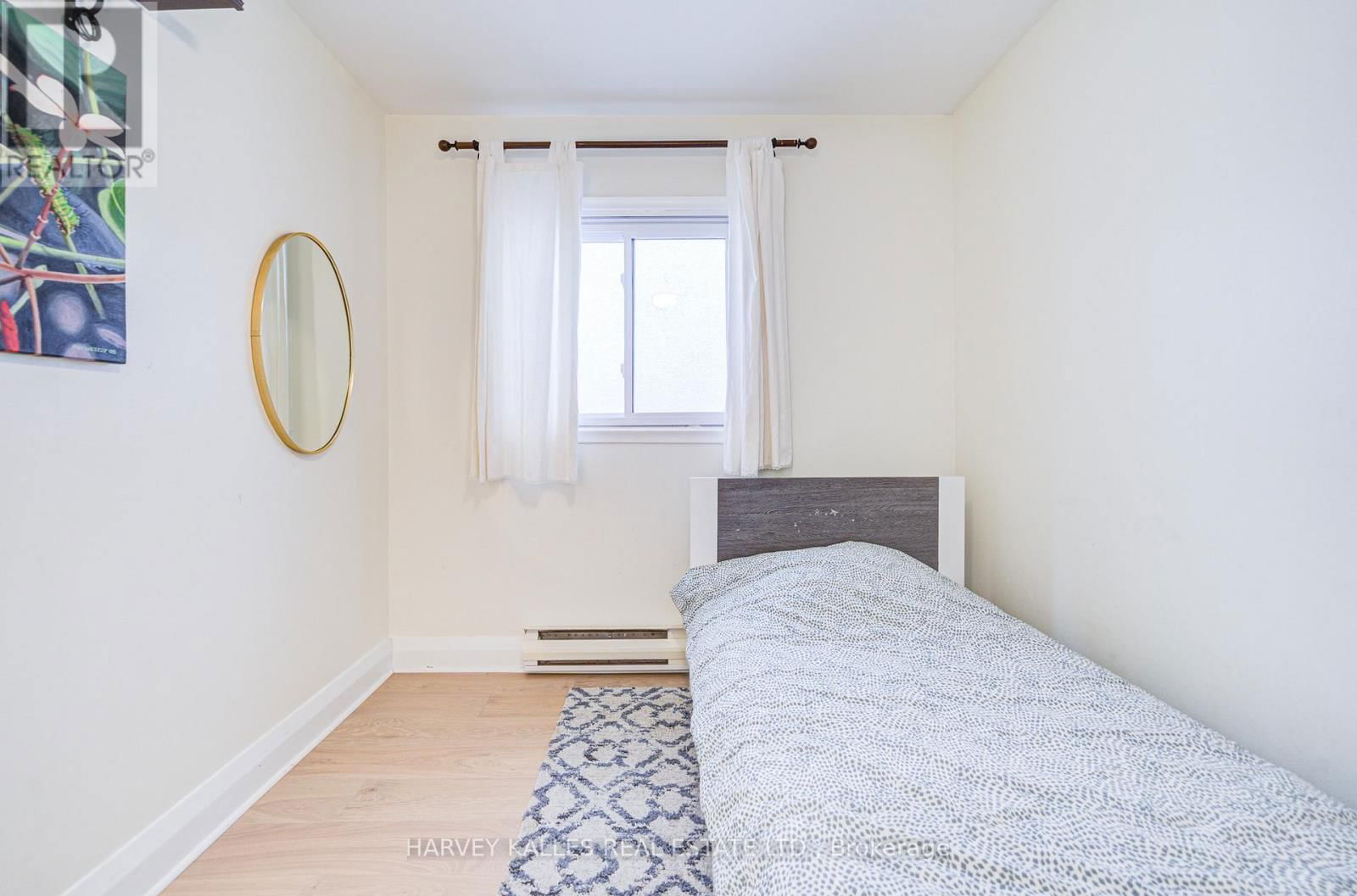 408 SILVERTHORN AVENUE Image 12