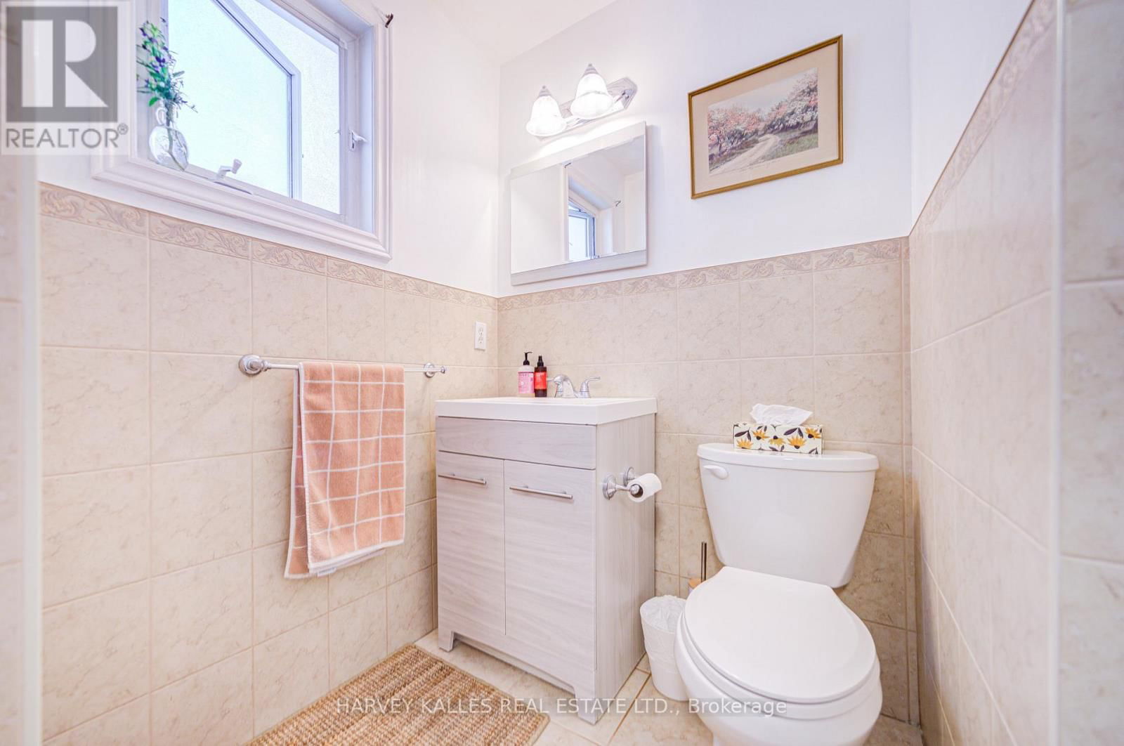 408 SILVERTHORN AVENUE Image 17
