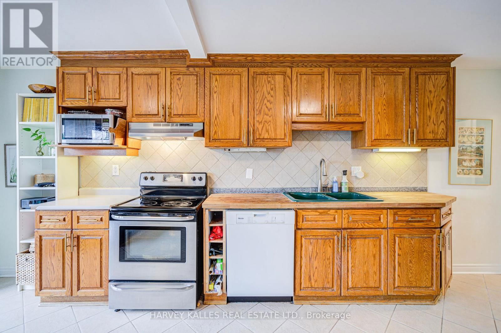 408 SILVERTHORN AVENUE Image 25