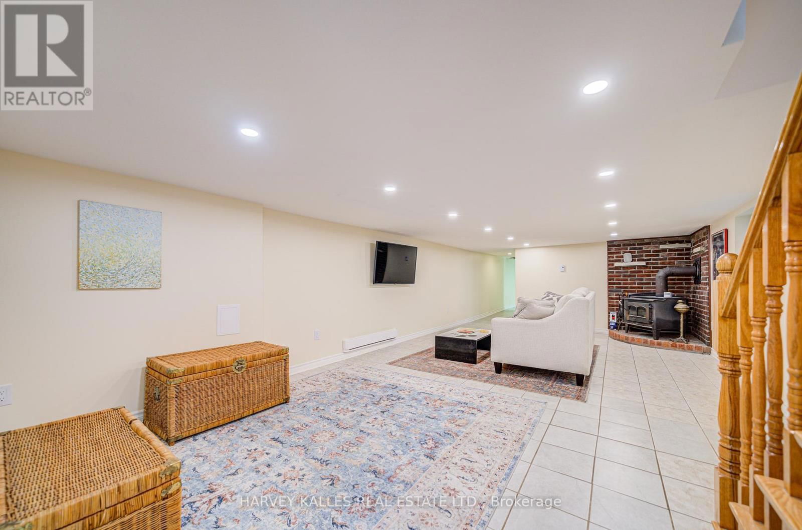 408 SILVERTHORN AVENUE Image 34