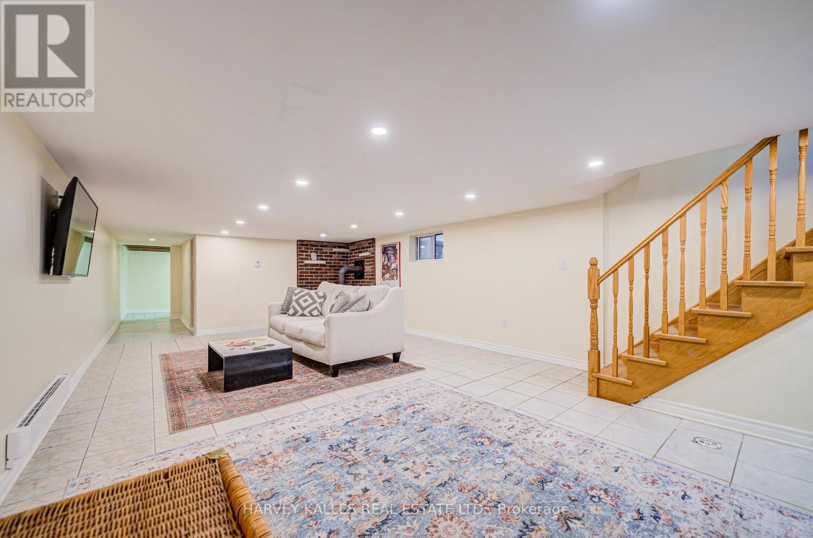 408 SILVERTHORN AVENUE Image 35