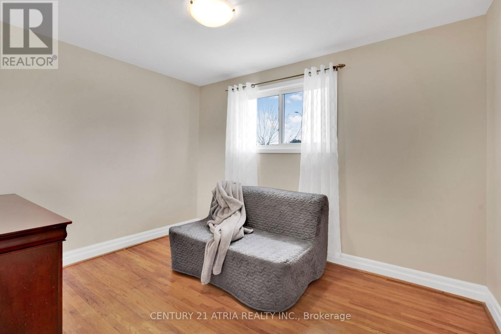 3813 BAYSWATER CRESCENT Image 14