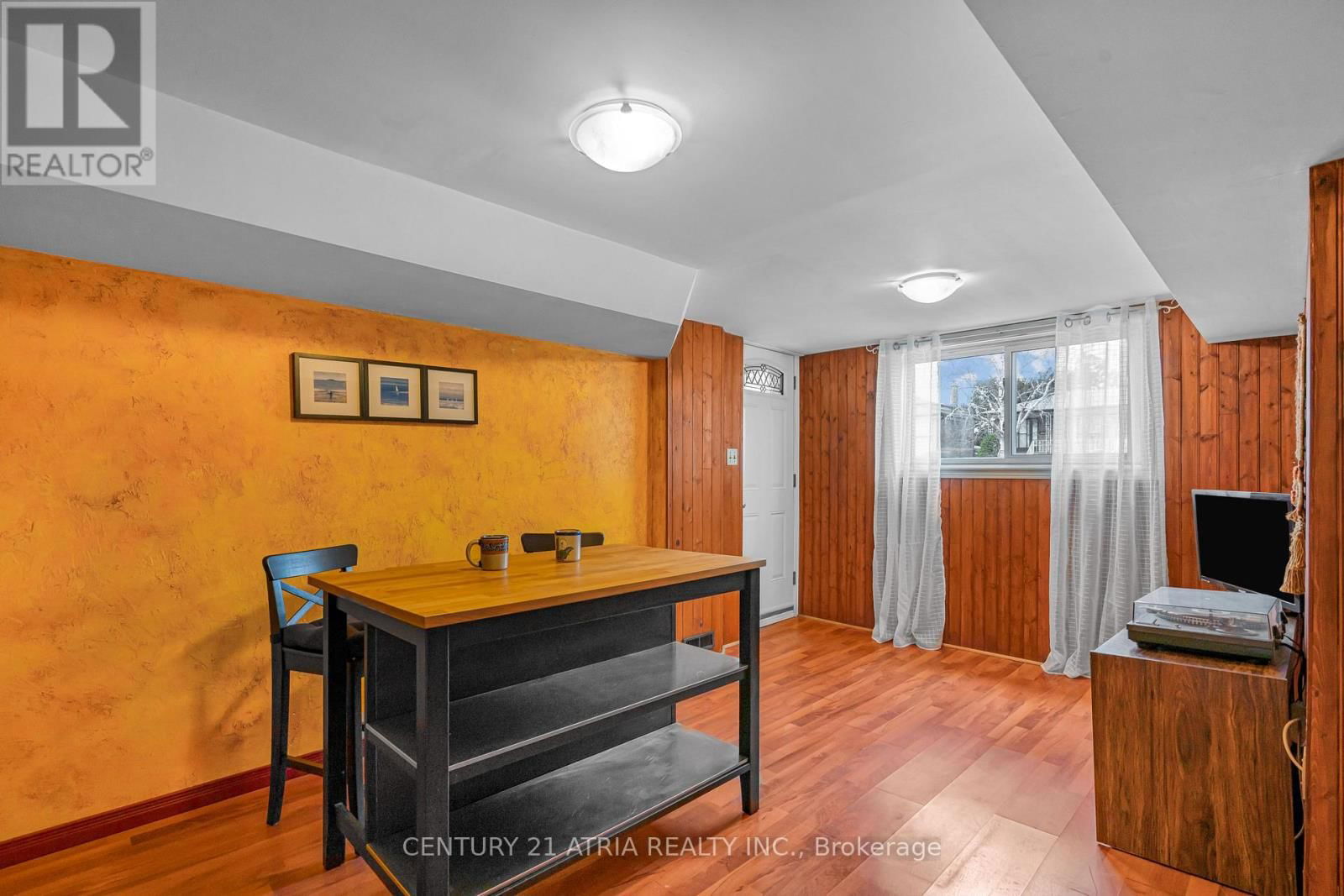 3813 BAYSWATER CRESCENT Image 22