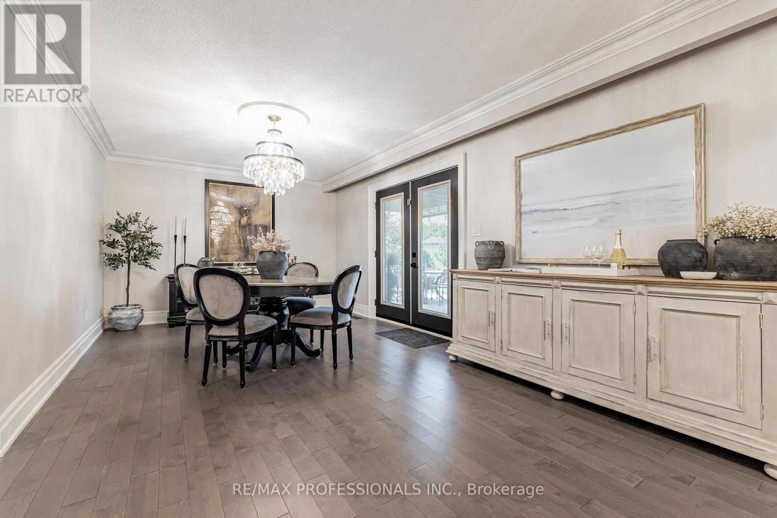 182 GRACEFIELD AVENUE Image 12