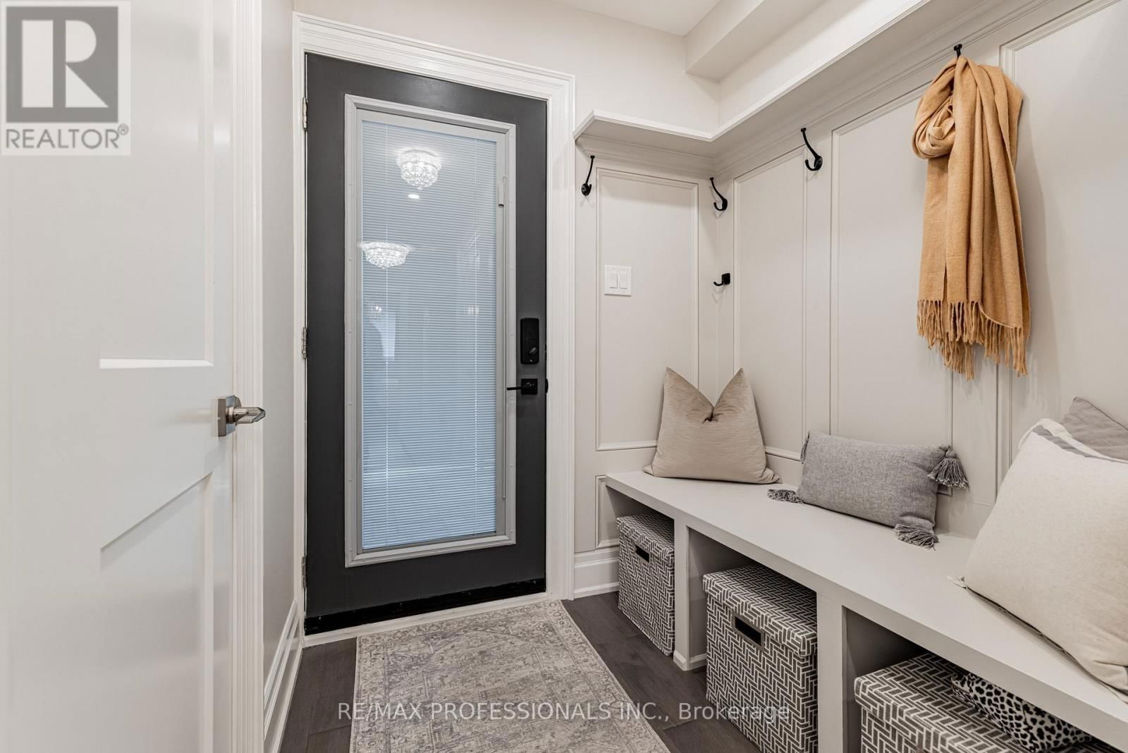 182 GRACEFIELD AVENUE Image 14