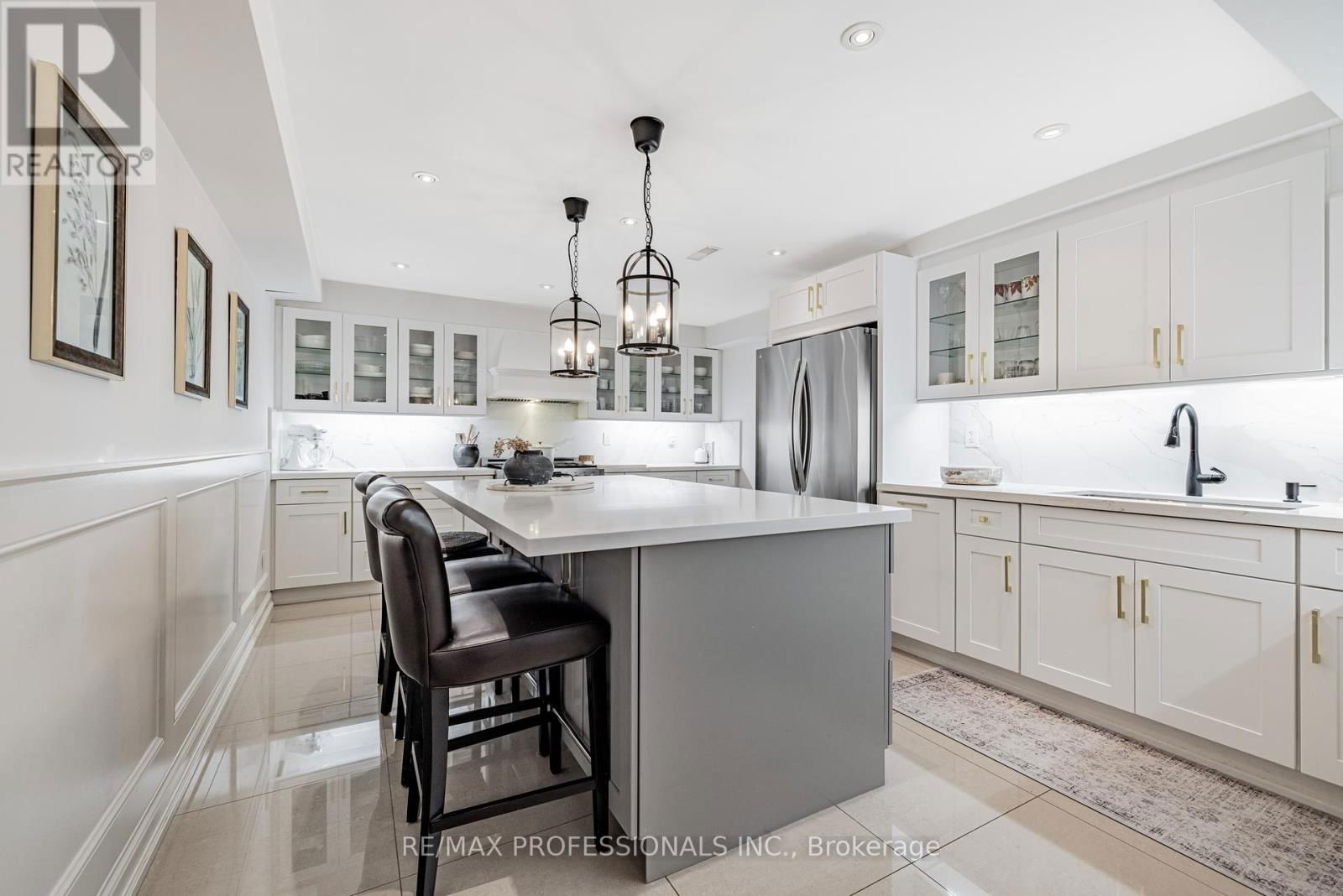 182 GRACEFIELD AVENUE Image 25
