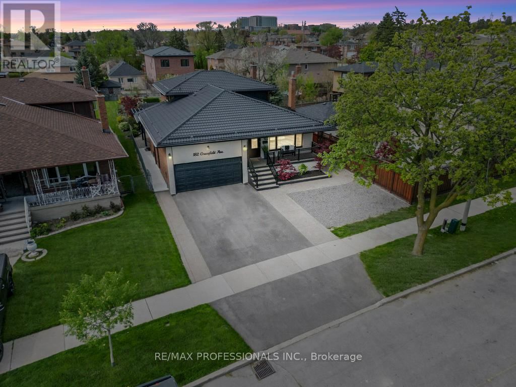 182 GRACEFIELD AVENUE Image 35