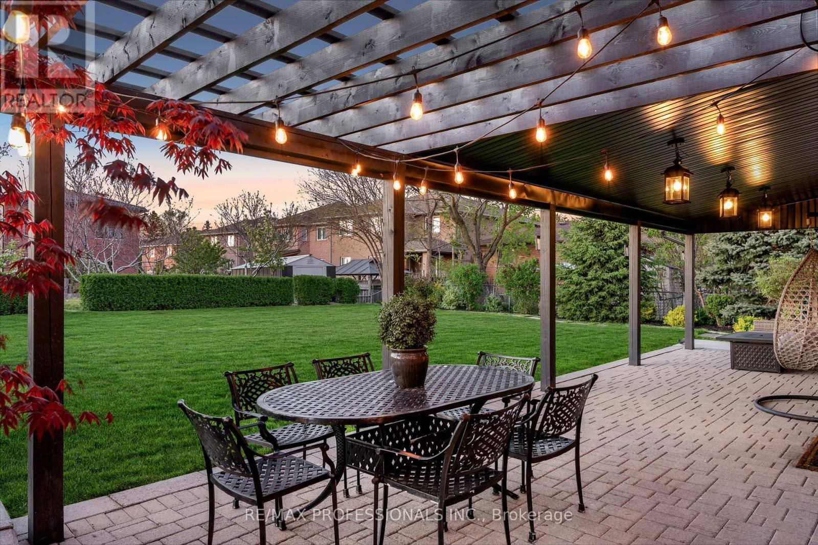 182 GRACEFIELD AVENUE Image 39