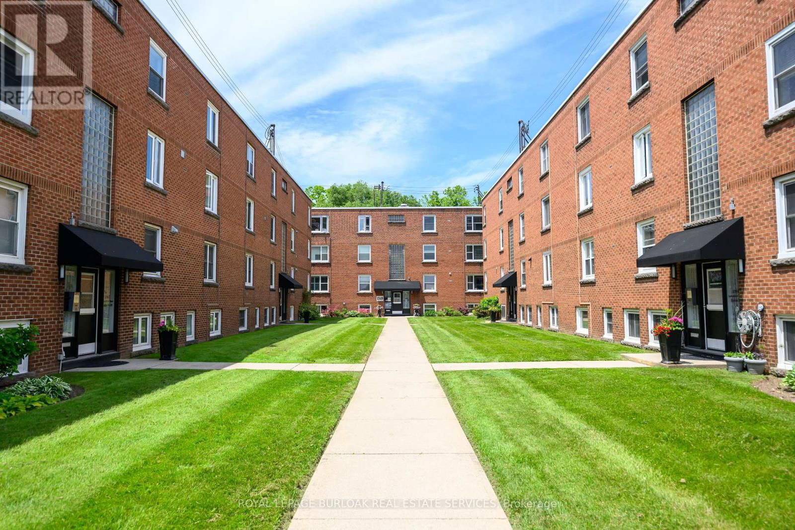 22 - 1349 LAKESHORE ROAD Image 1