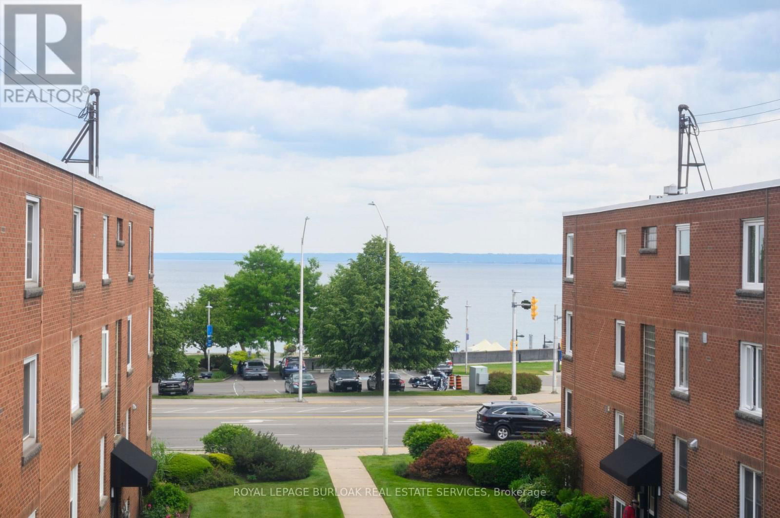 22 - 1349 LAKESHORE ROAD Image 19