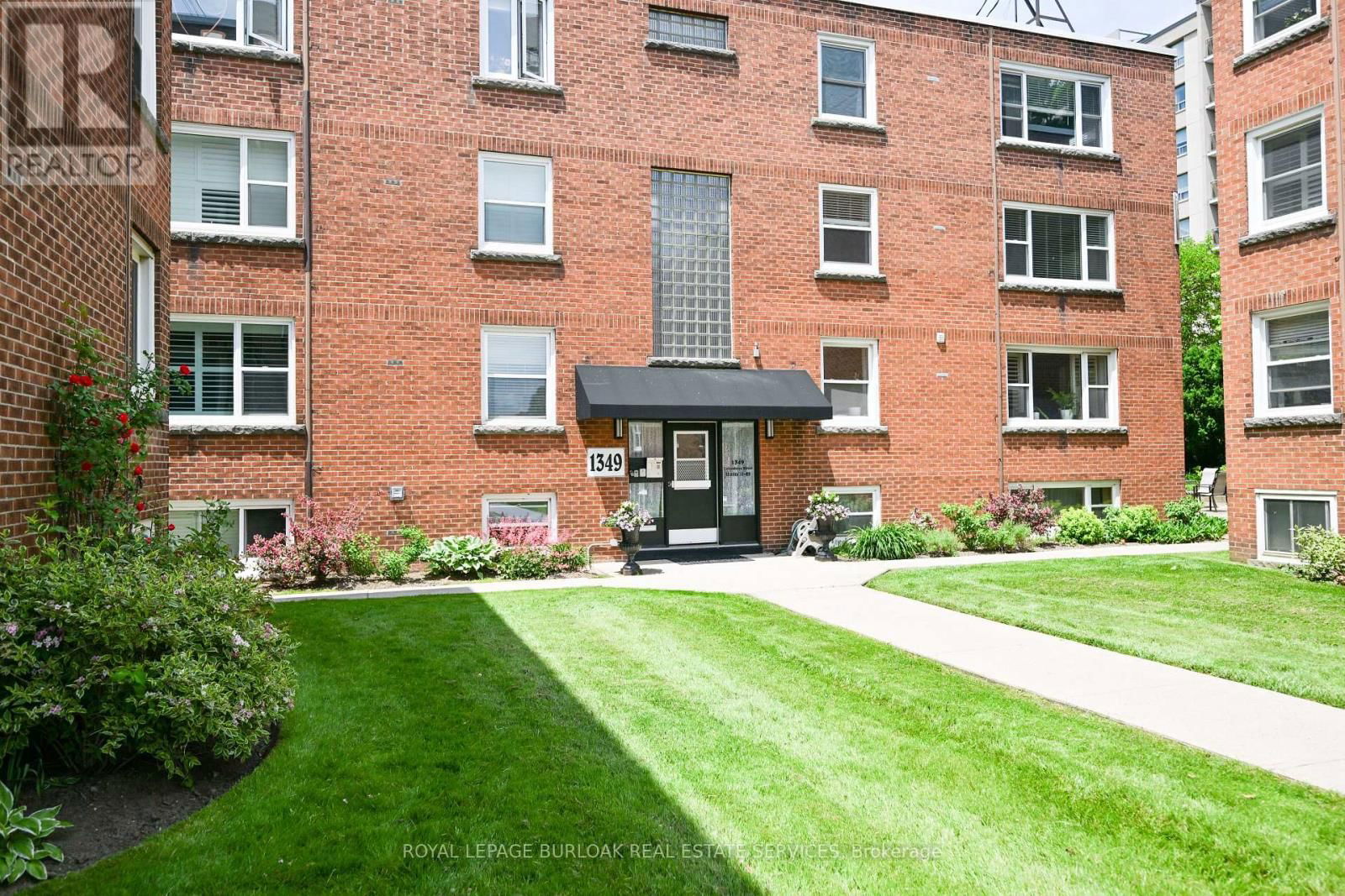 22 - 1349 LAKESHORE ROAD Image 4