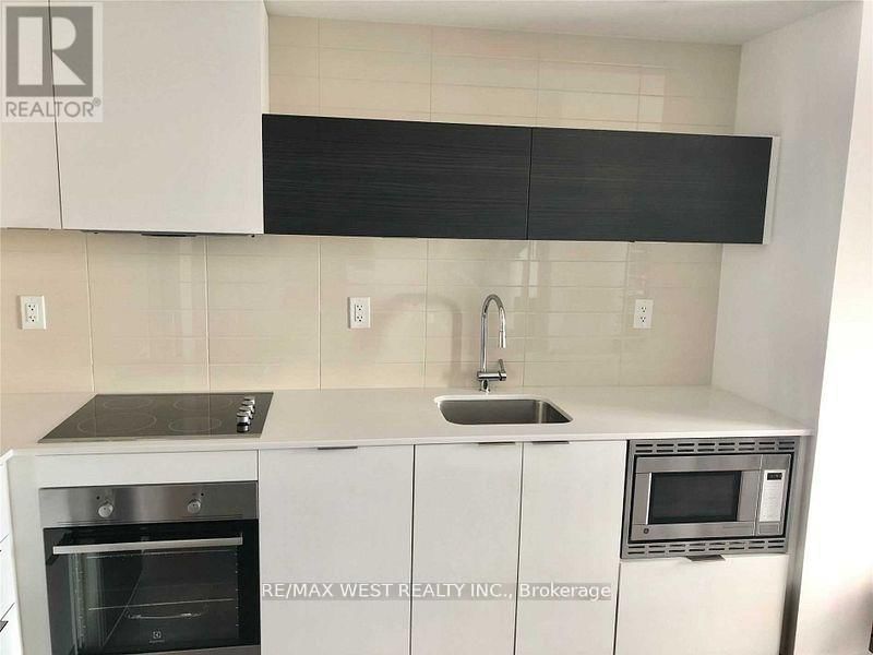 1208 - 20 THOMAS RILEY ROAD Image 4