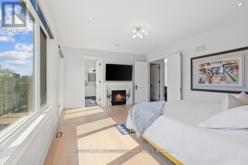 54 CRONIN DRIVE Image 19