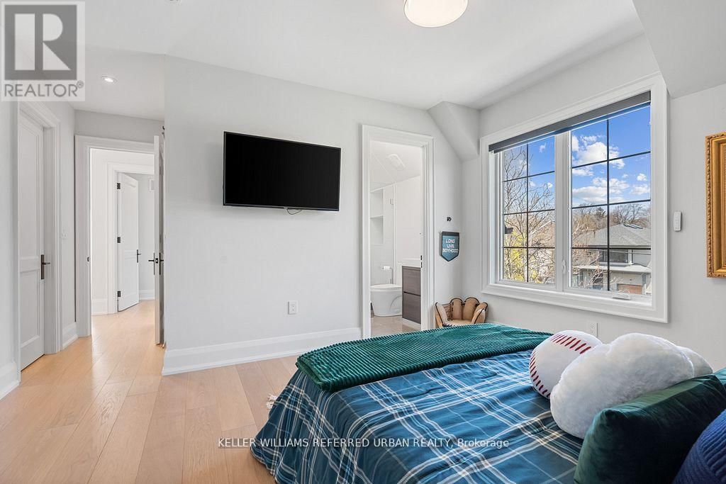 54 CRONIN DRIVE Image 24