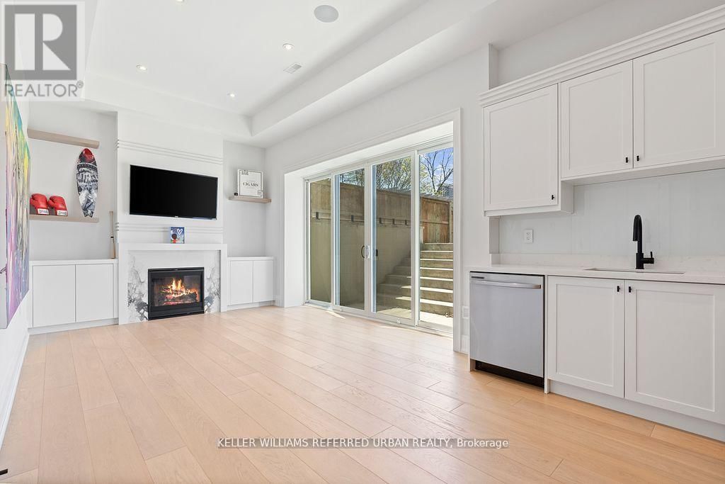 54 CRONIN DRIVE Image 33