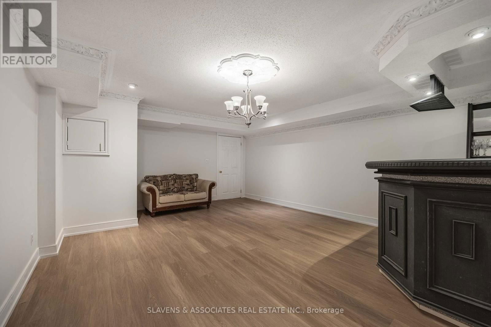 759 SHAW STREET Image 27