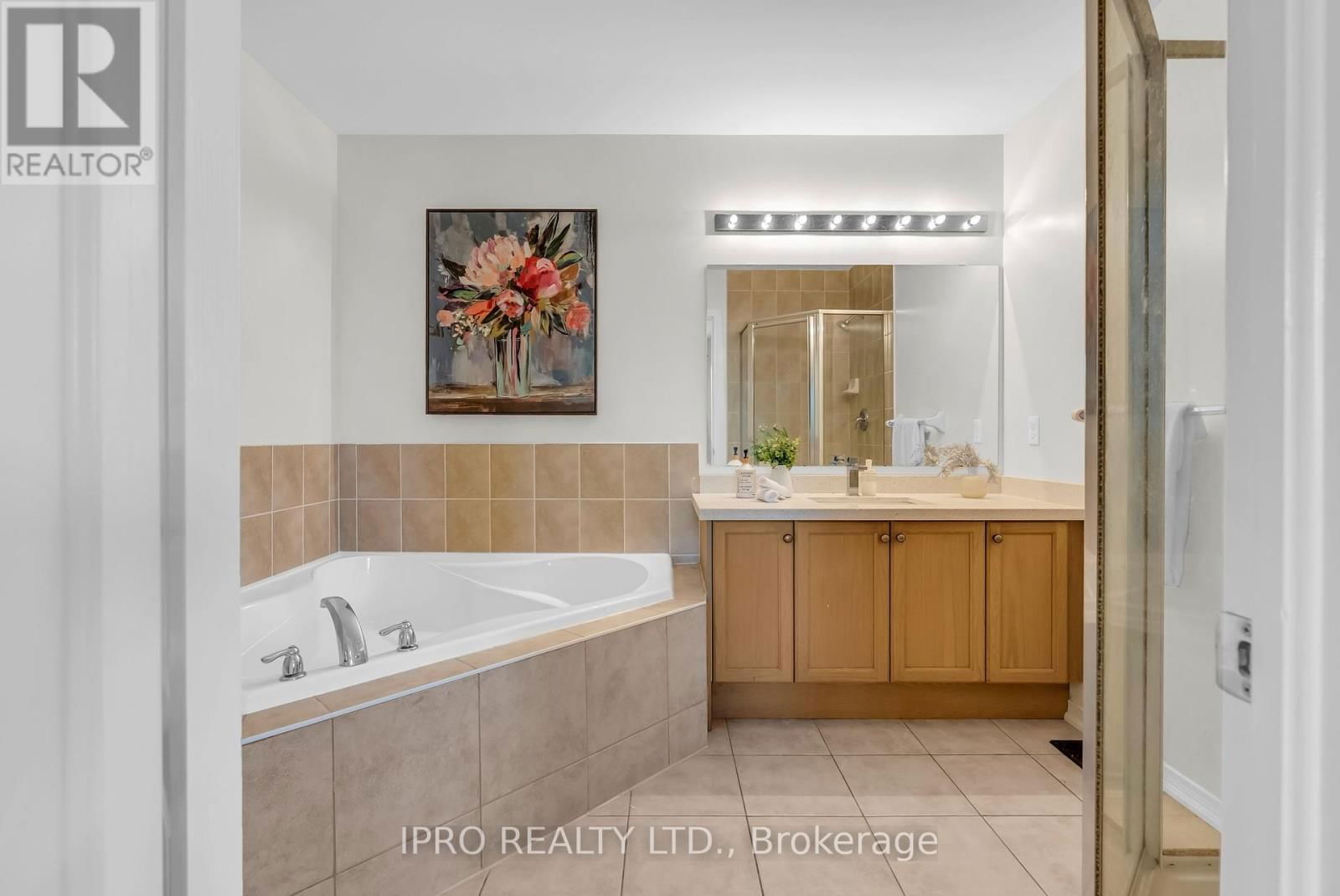 75 - 651 FARMSTEAD DRIVE Image 20