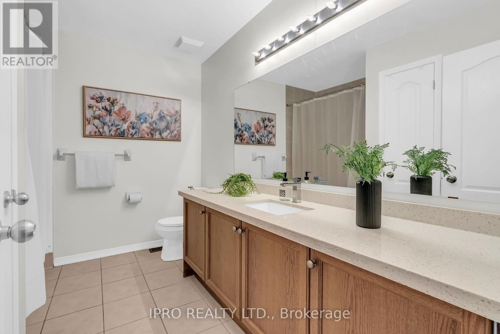 75 - 651 FARMSTEAD DRIVE Image 24