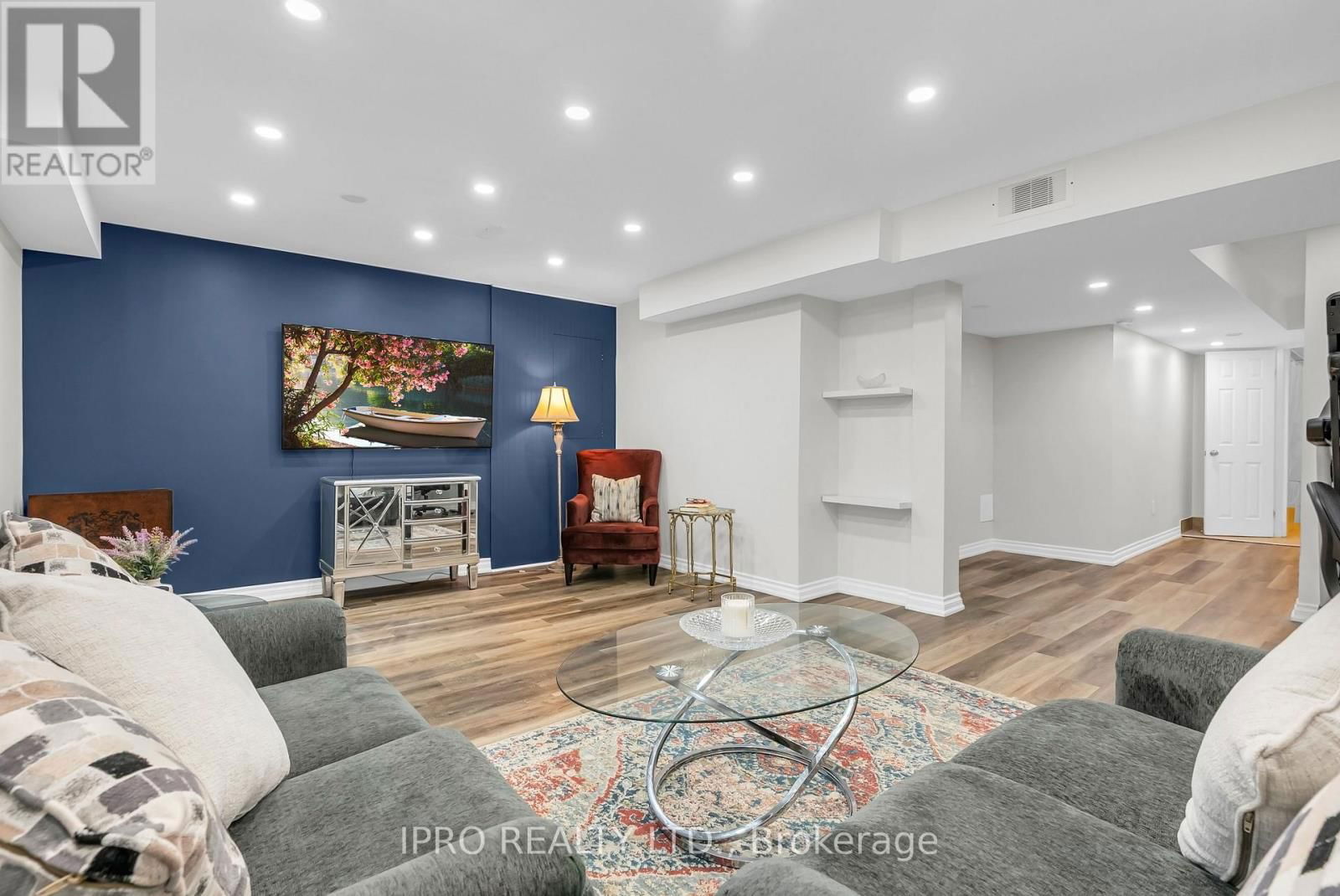 75 - 651 FARMSTEAD DRIVE Image 27