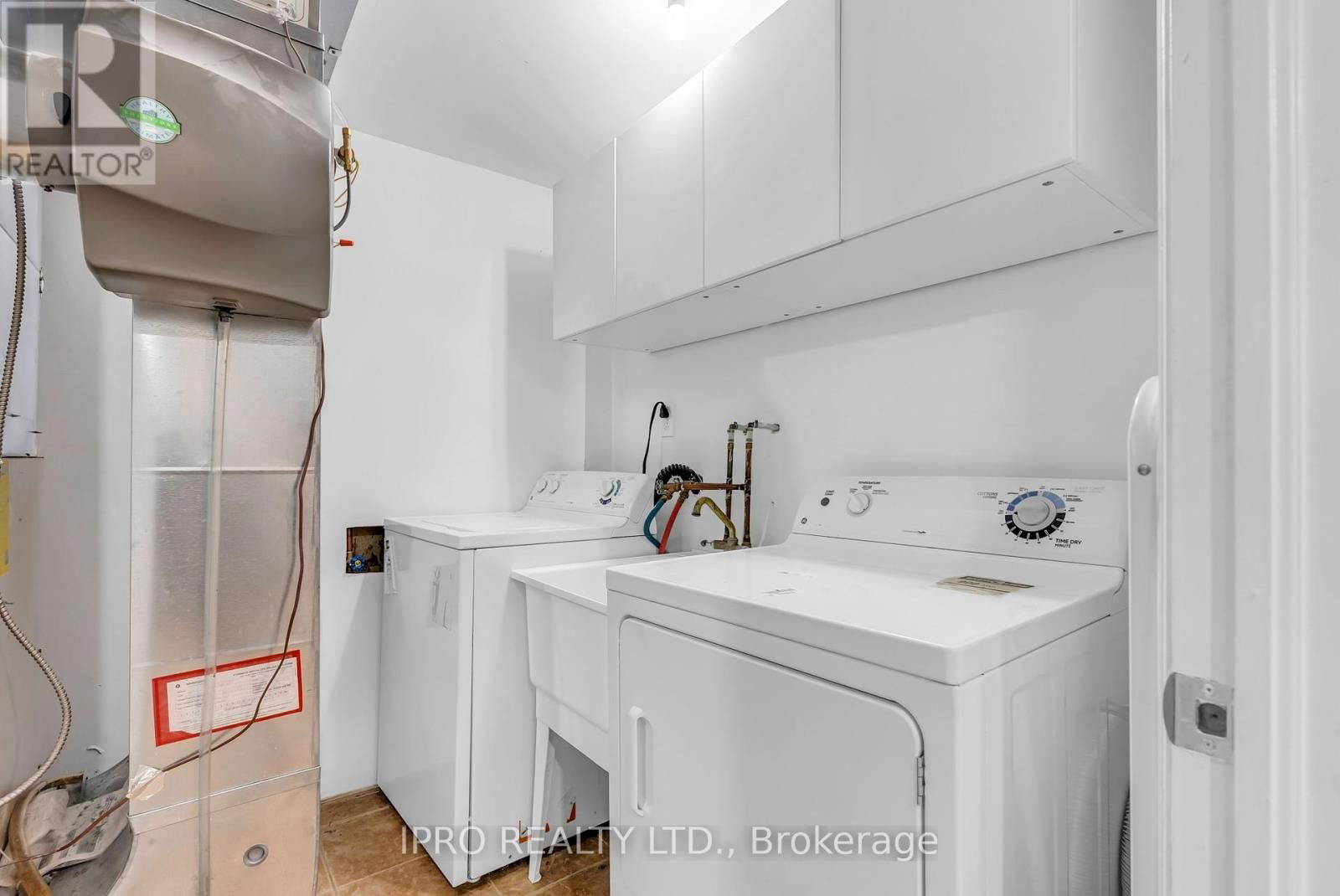 75 - 651 FARMSTEAD DRIVE Image 30