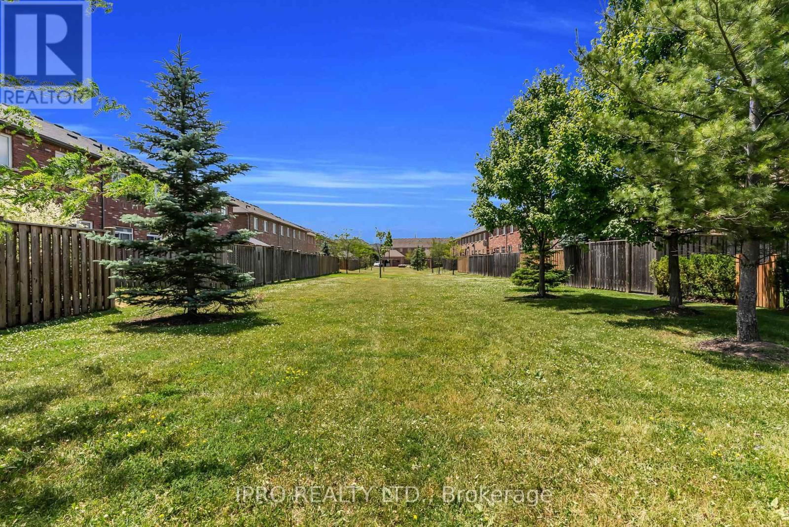 75 - 651 FARMSTEAD DRIVE Image 34