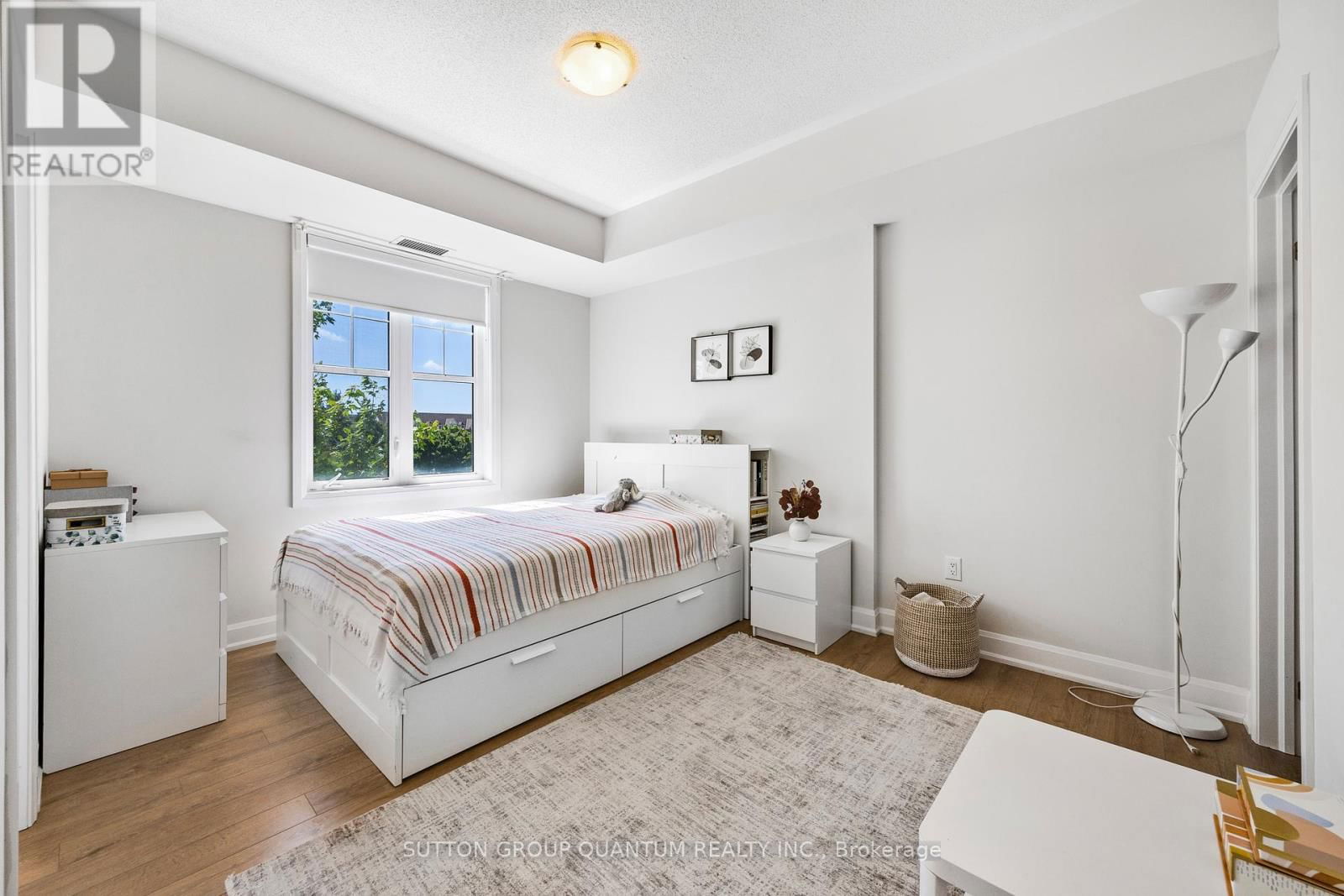 201 - 275 ROXTON ROAD Image 14