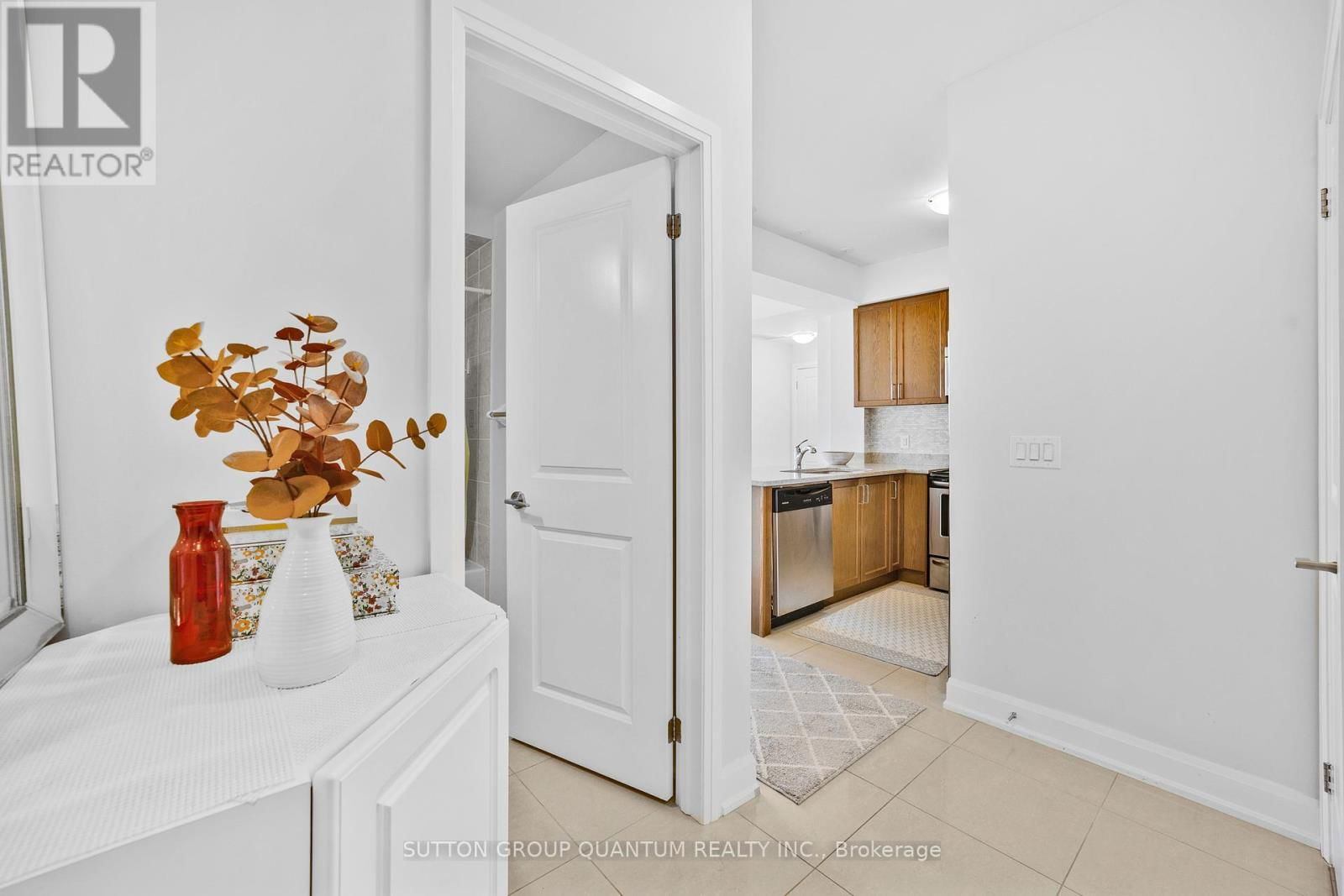 201 - 275 ROXTON ROAD Image 4
