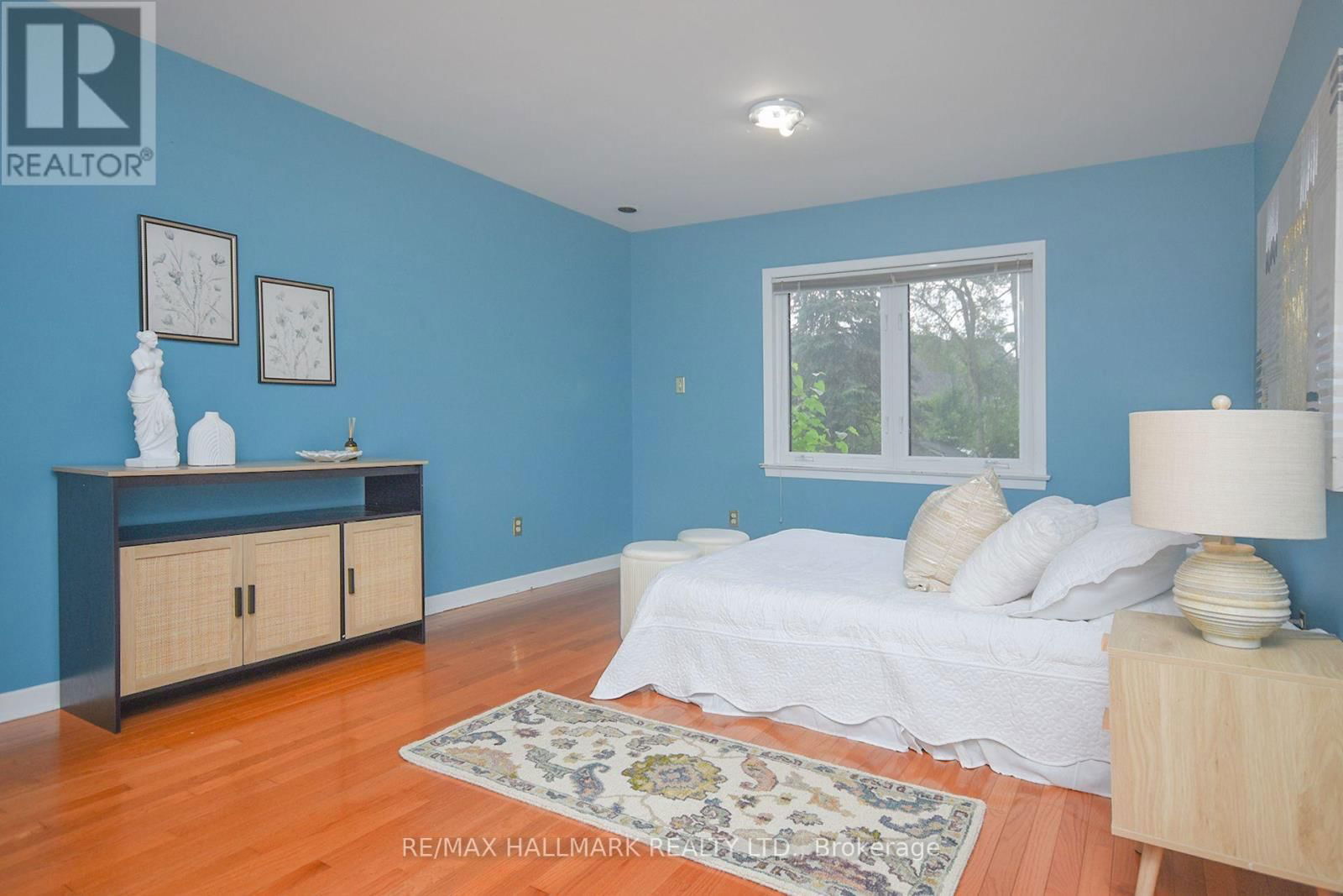 1400 KENMUIR AVENUE Image 15