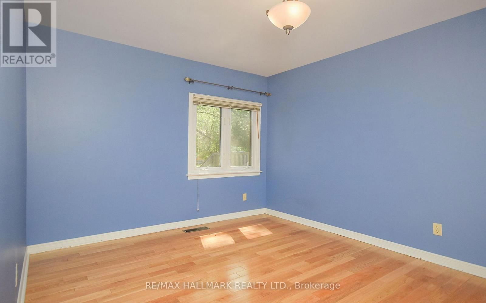 1400 KENMUIR AVENUE Image 17