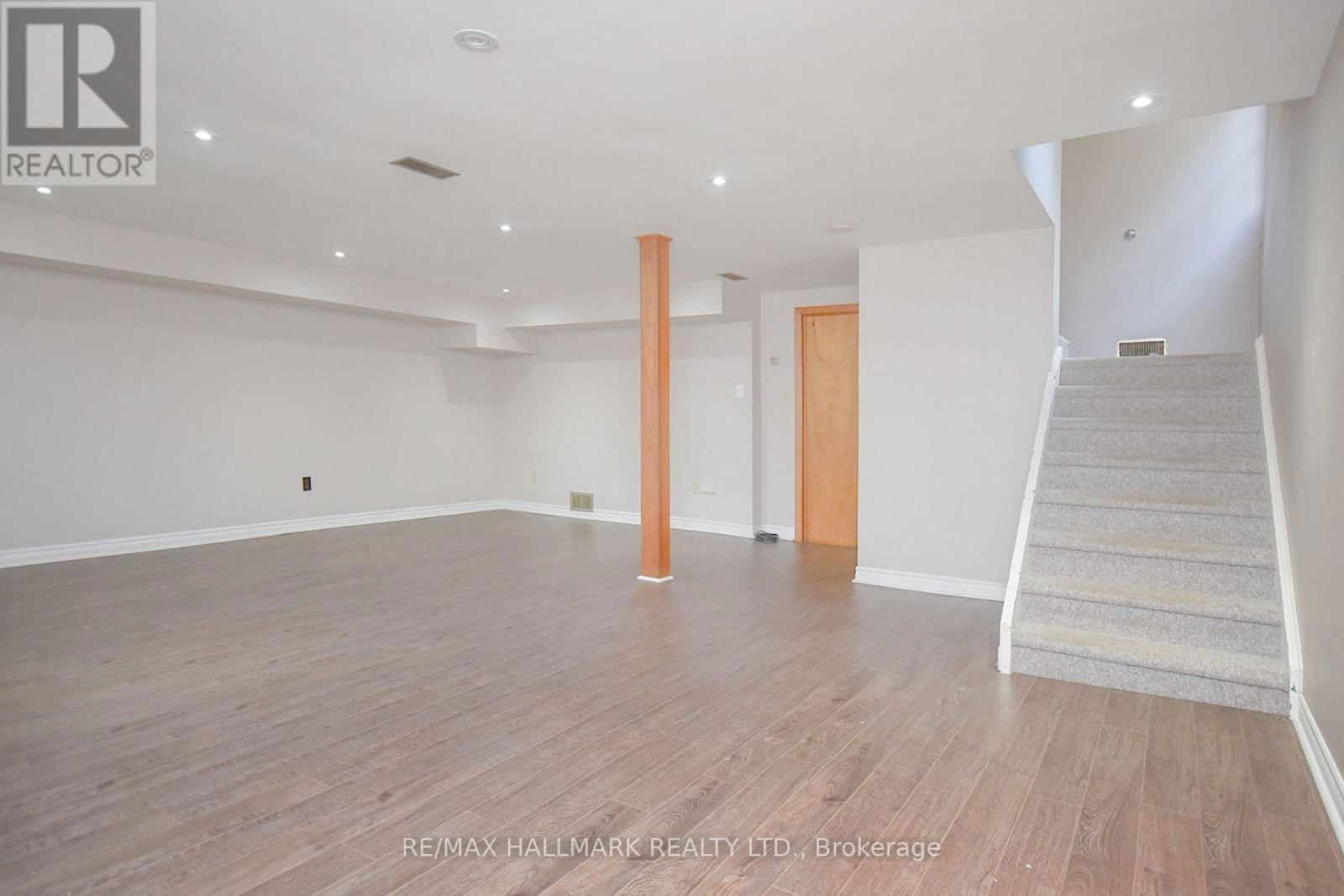 1400 KENMUIR AVENUE Image 21