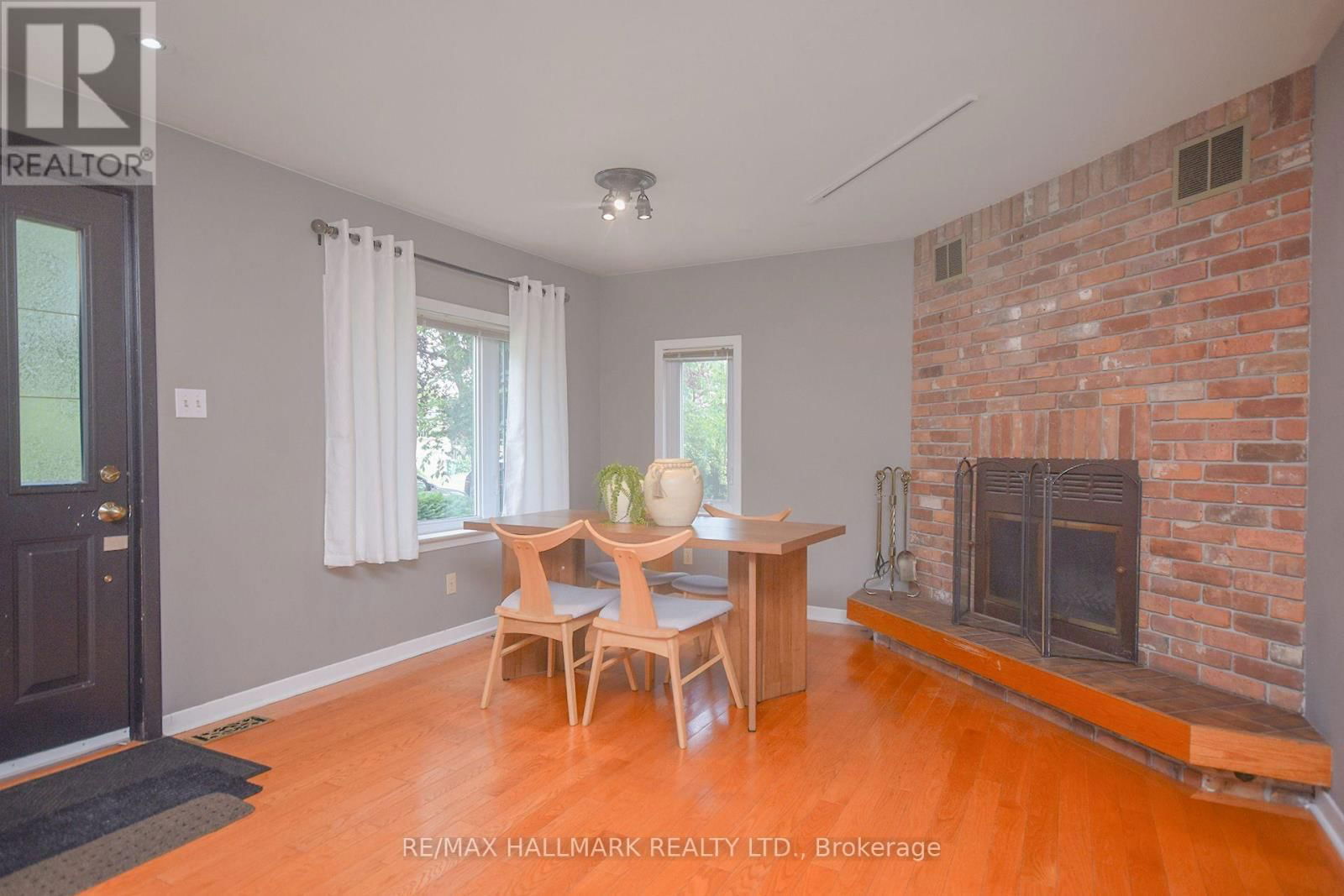 1400 KENMUIR AVENUE Image 7