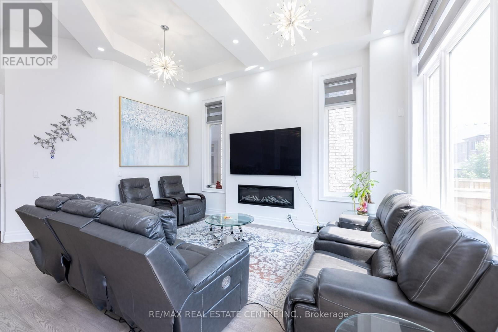 3422 POST ROAD Image 12