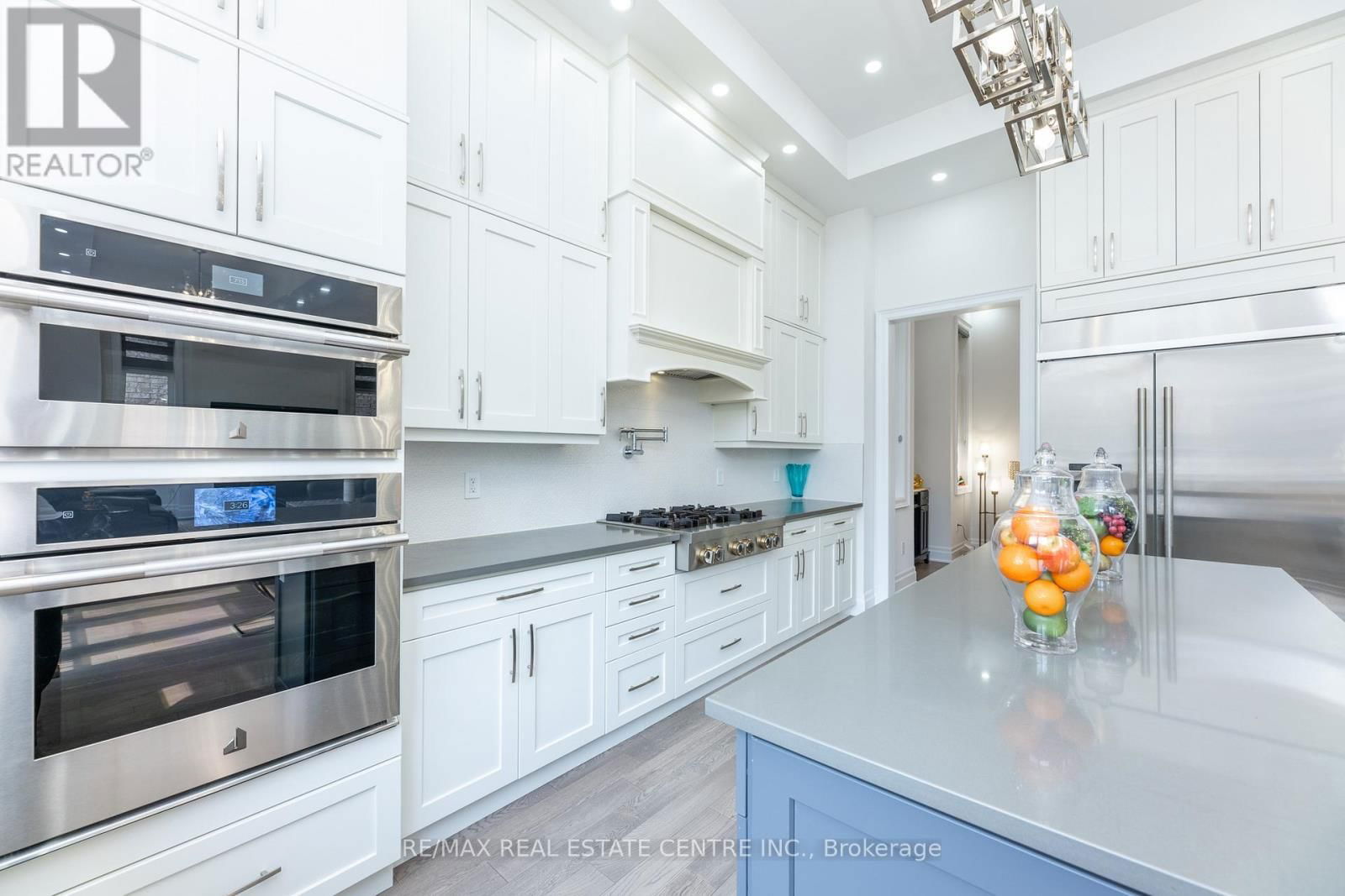 3422 POST ROAD Image 20