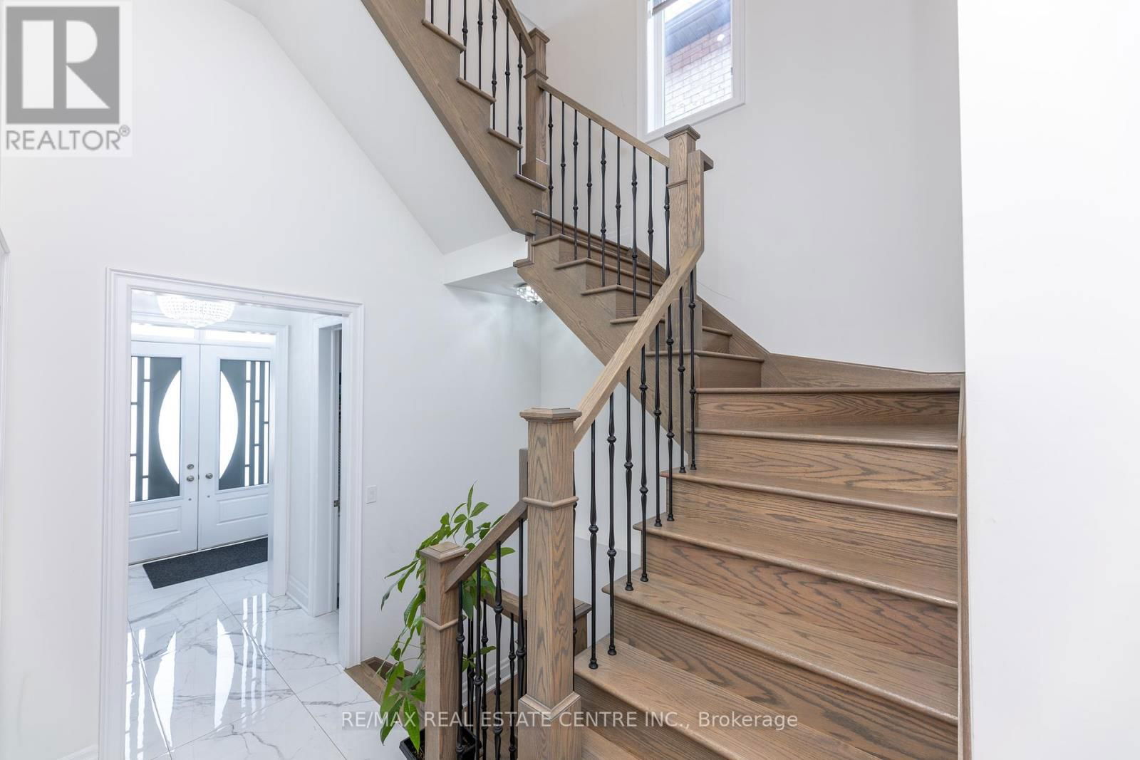 3422 POST ROAD Image 23