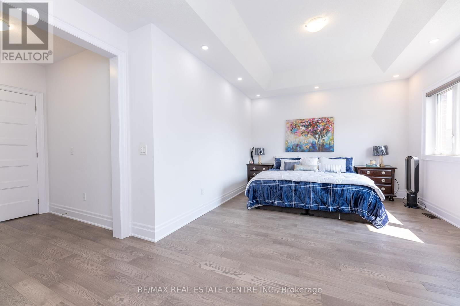 3422 POST ROAD Image 27