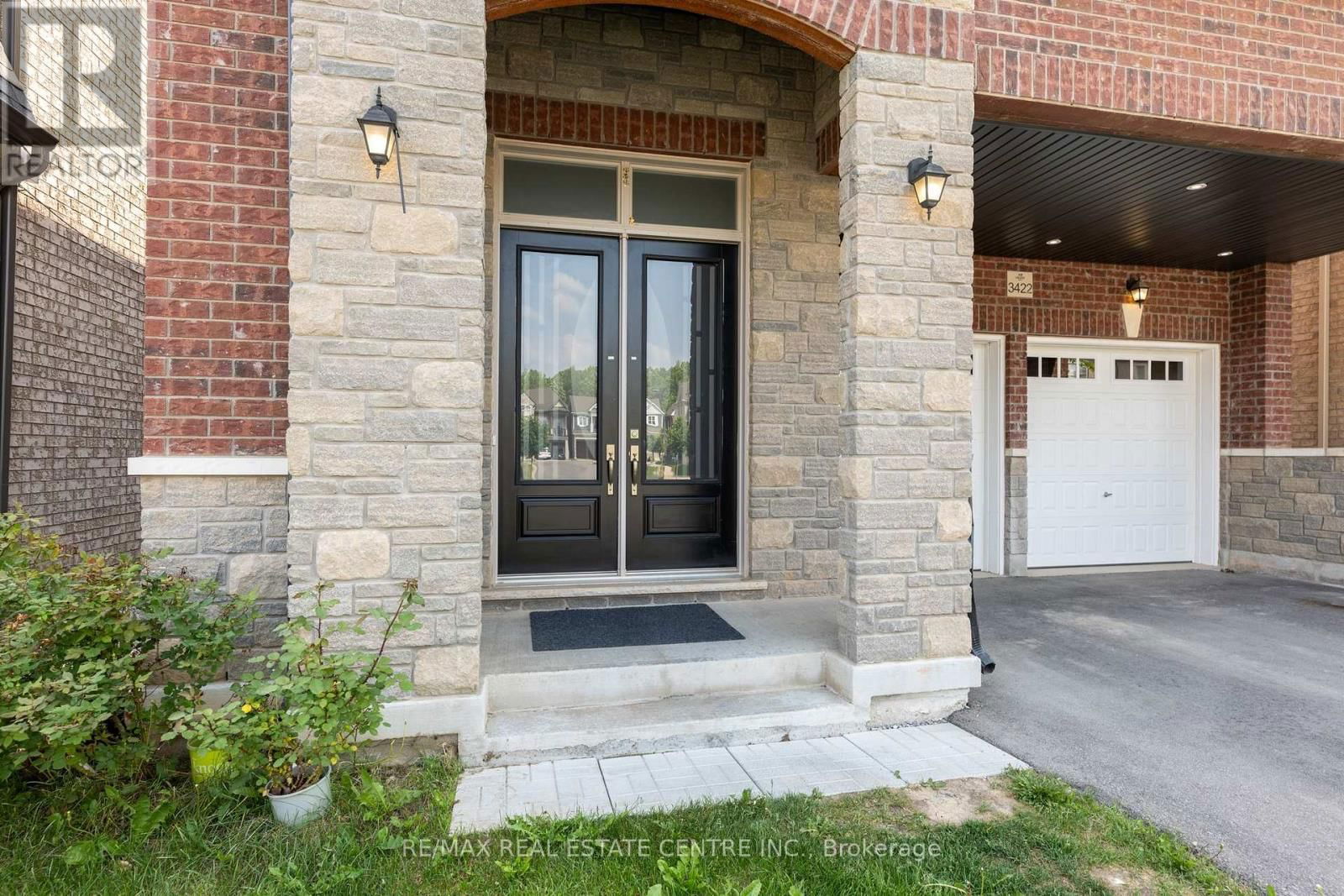 3422 POST ROAD Image 3