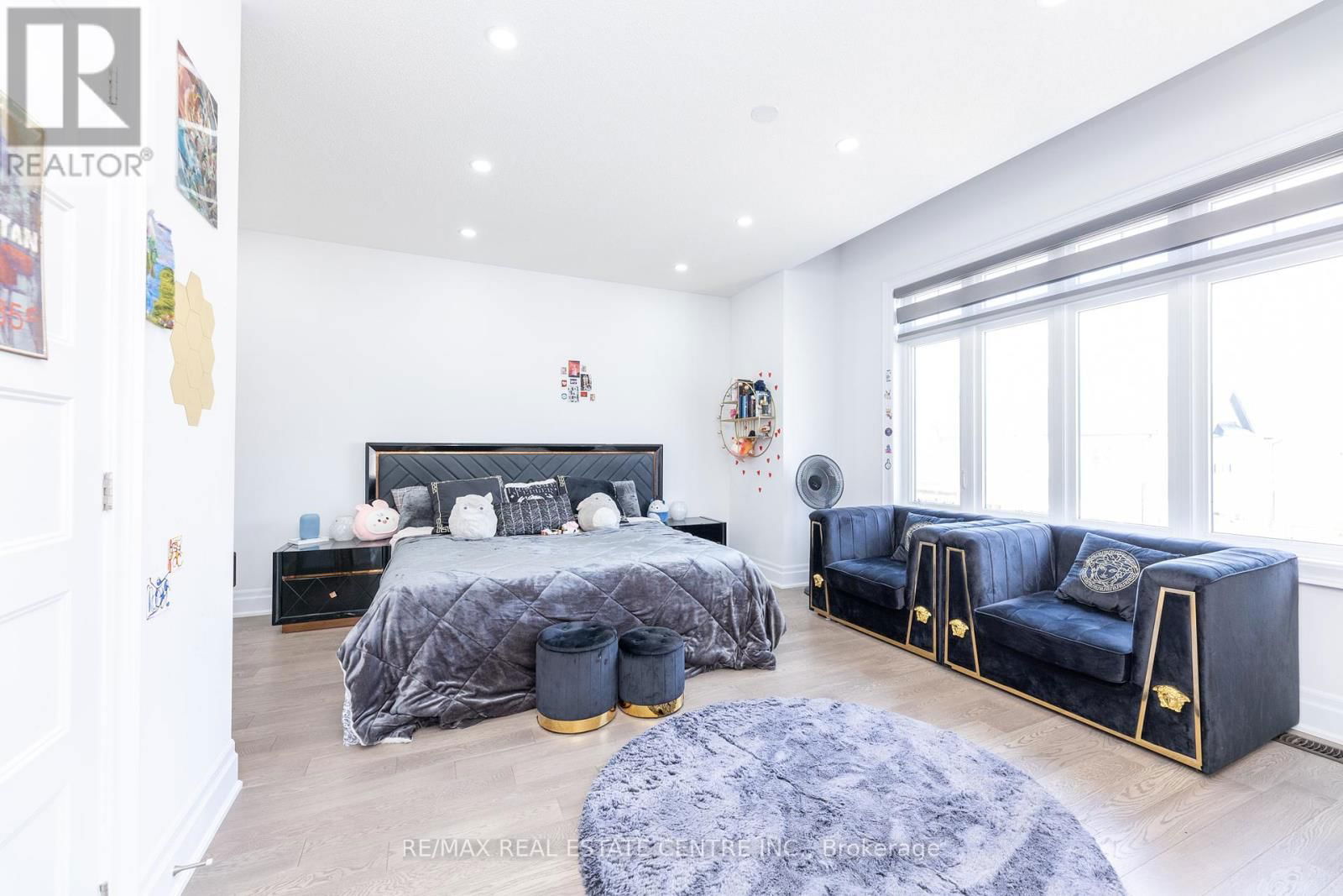 3422 POST ROAD Image 31