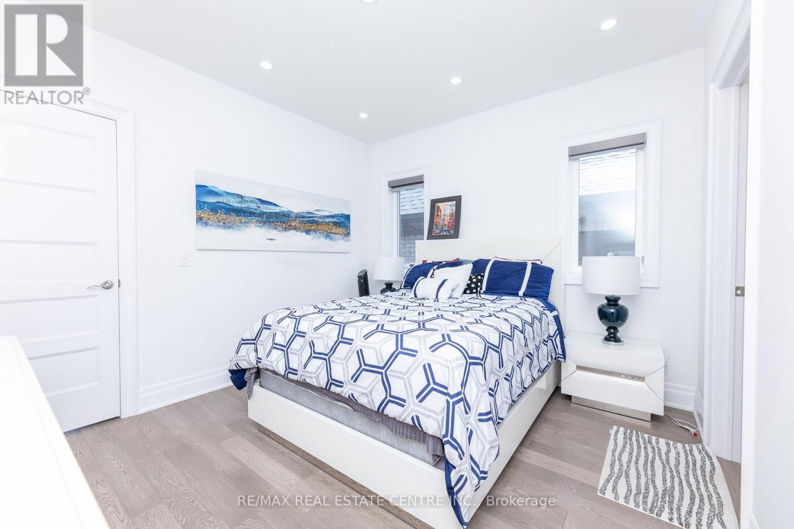 3422 POST ROAD Image 36