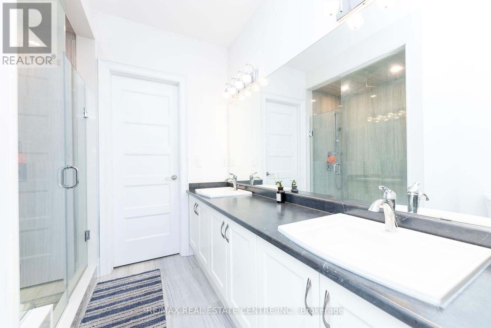 3422 POST ROAD Image 39