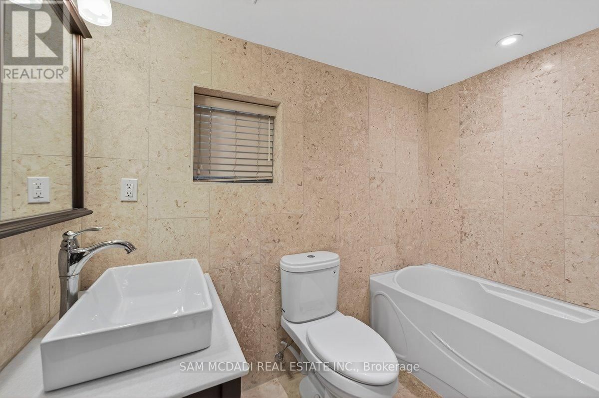 1779 FIFESHIRE COURT Image 36