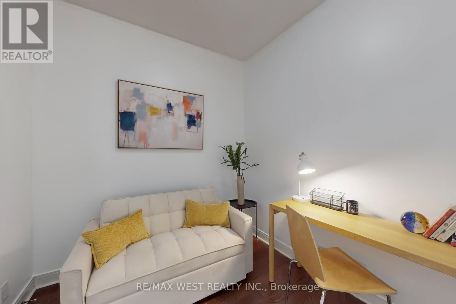 206 - 80 ABSOLUTE AVENUE Image 15