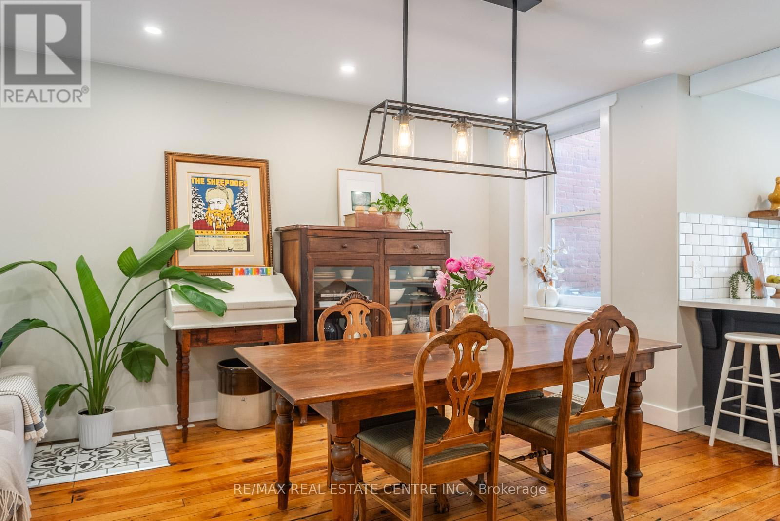 34 ZINA STREET Image 10
