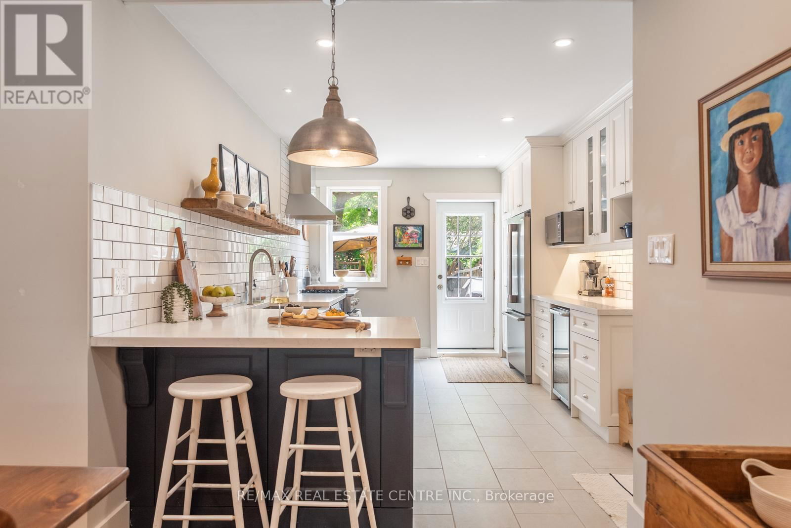34 ZINA STREET Image 11