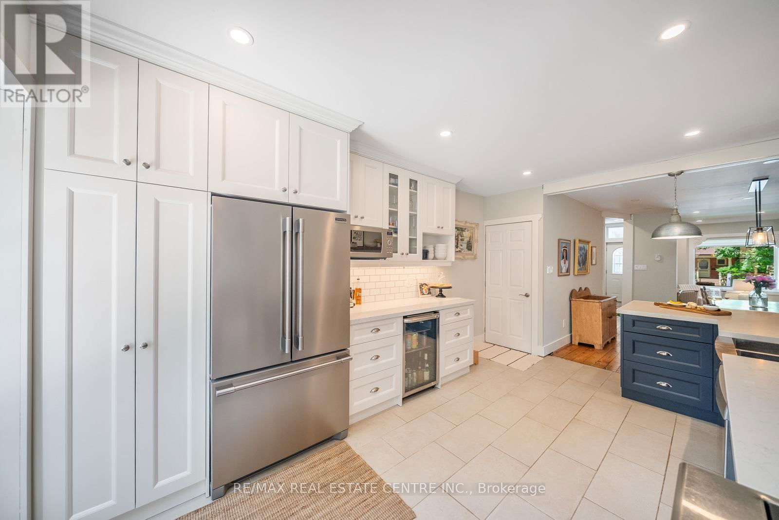 34 ZINA STREET Image 19