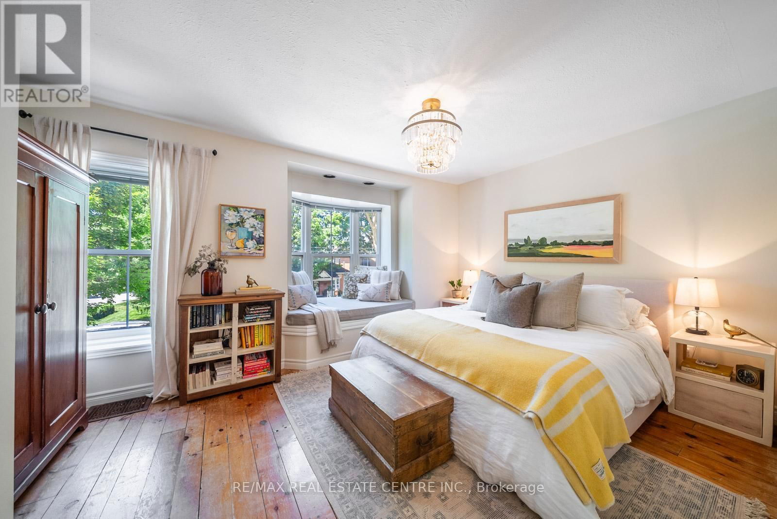 34 ZINA STREET Image 21