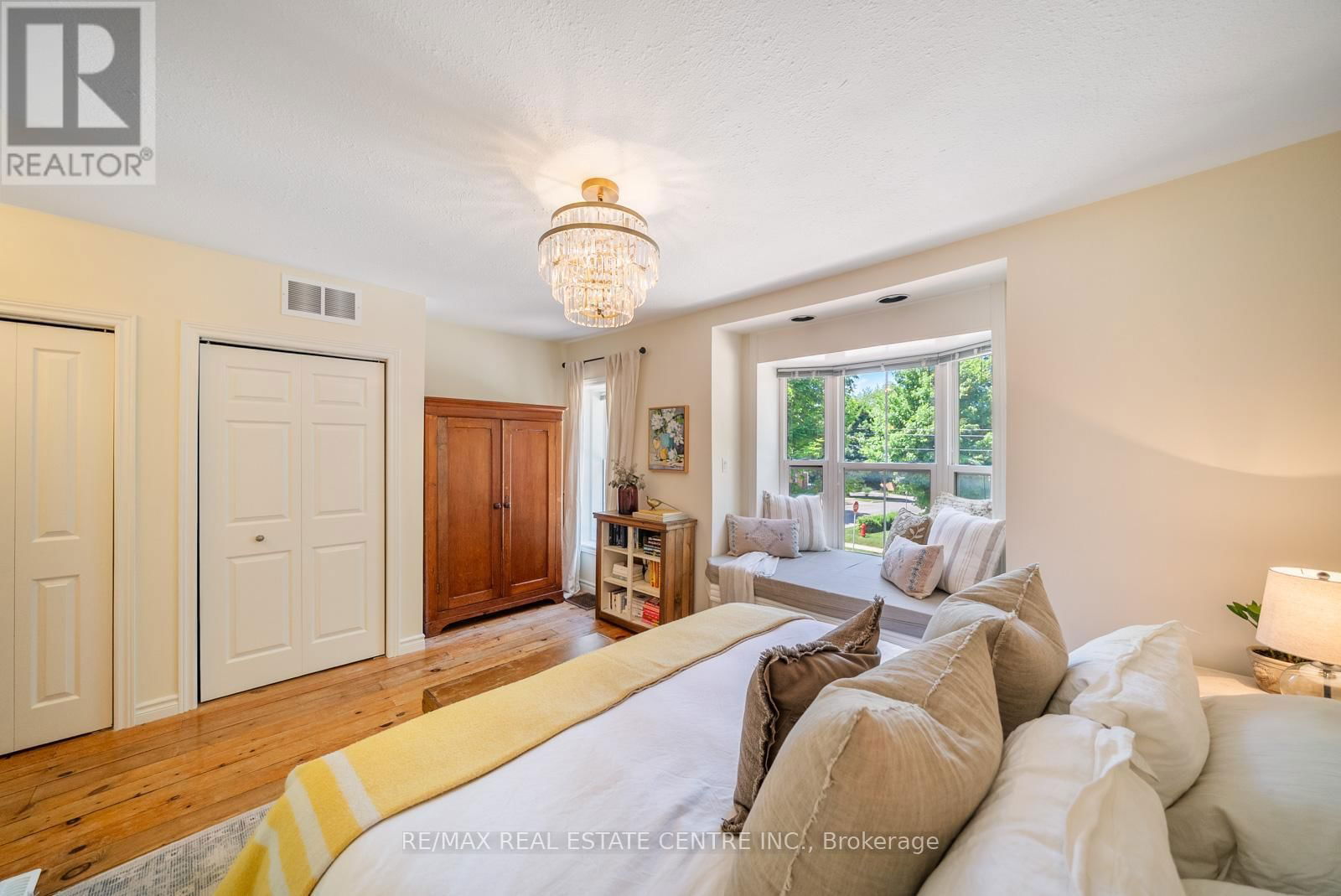 34 ZINA STREET Image 23